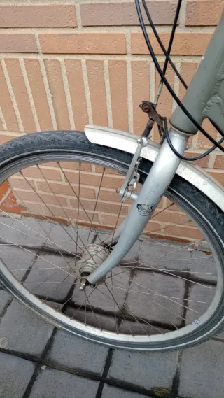 Bicicleta Paseo Btwin Gris