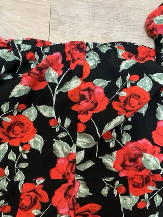 Vestido corto estampado flores