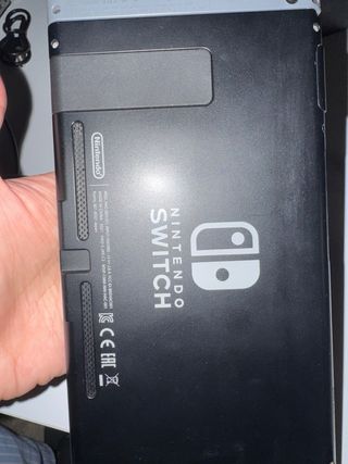 Nintendo Switch V2 + Tarjeta + Accesorios