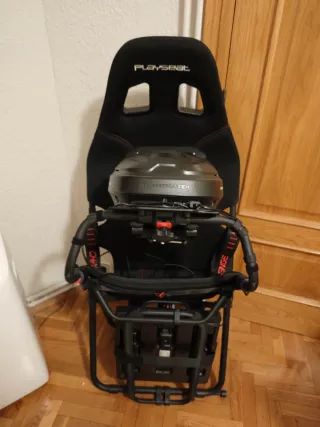 Thrustmaster T300 GT + Playseat Challenge