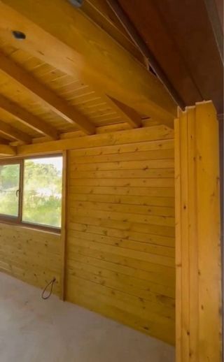 Caseta de madera para jardín