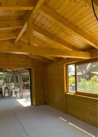 Caseta de madera para jardín