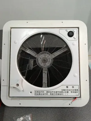 Extractor para autocaravana 30x30cm a estrenar