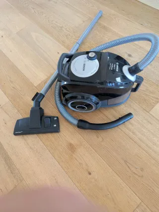 Aspiradora sense bossa Bosch Runn'n ProSilence