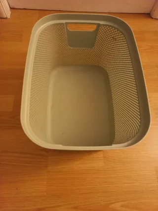 Caja de almacenaje verde de plástico 38×28×22