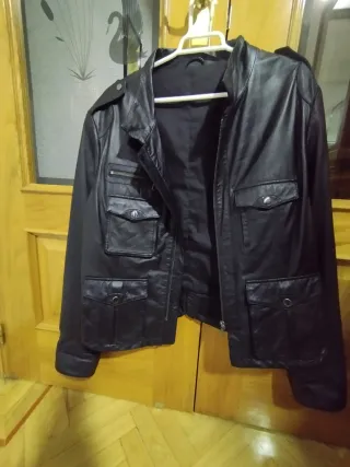 Chaqueta motero de cuero negra hombre