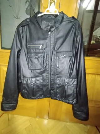 Chaqueta motero de cuero negra hombre