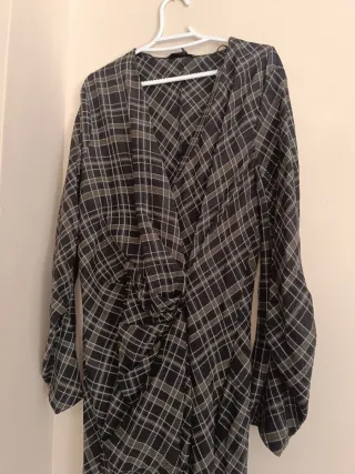 Vestido Zara midi largo cuadros drapeado