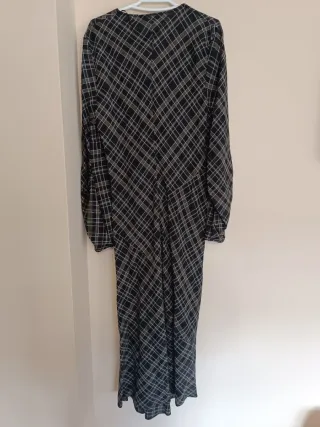 Vestido Zara midi largo cuadros drapeado