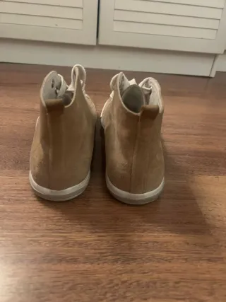 Zapatillas Prada Beige y Blancas