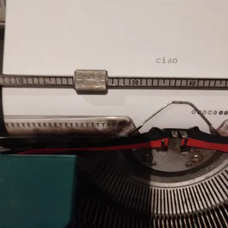 Macchina da scrivere Olivetti Studio 45