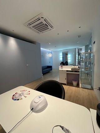 Se traspasa local con urgencia