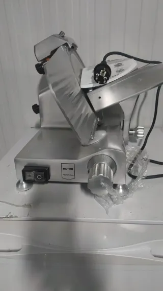 Cortadora de fiambre profesional METRO