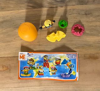 FIGURA KINDER MINION HAWAI+BPZ+HUEVO