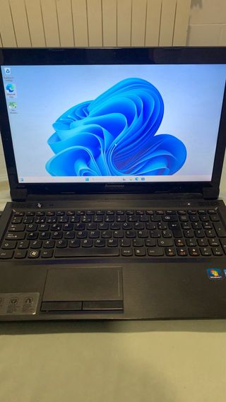 Portátil Lenovo Negro