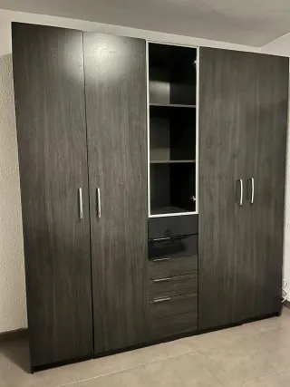 Armario 2 puertas con cajones marrón