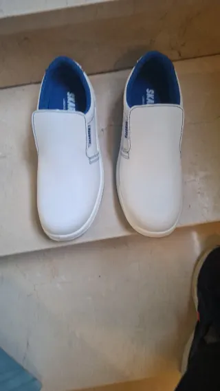 Zapatos de seguridad SKARPA cocina blancos y azule
