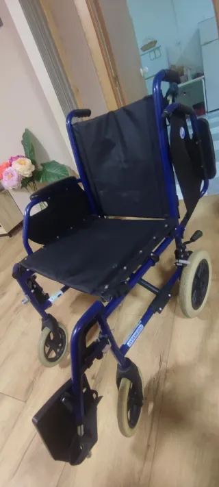 Silla de ruedas, en perfecto estado sin desgaste