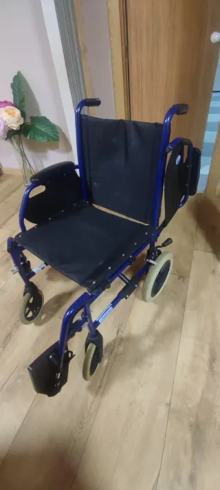 Silla de ruedas, en perfecto estado sin desgaste