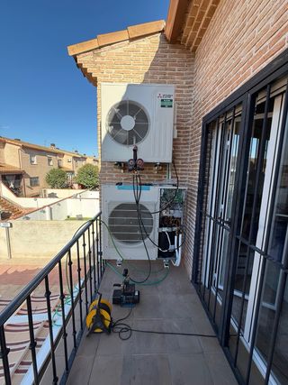 INSTALACIÓN Y REPARACIÓN AIRE ACONDICIONADO