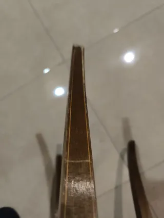 Mesita musical vintage de madera