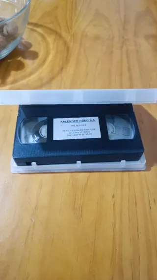VHS The Beatles: La Leyenda (1989)