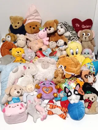 Lote 40 animais de peluche