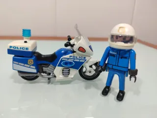 Moto Policía Playmobil City 6923