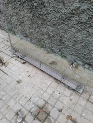 2 Cristales seguridad MEDIDAS: 2,33x96cm Grueso: