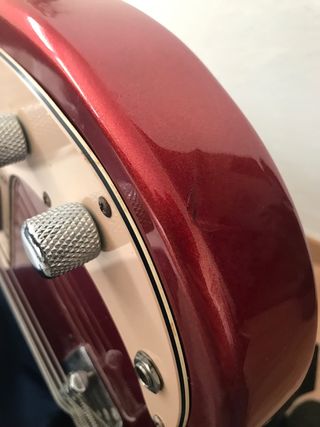 Bajo Eléctrico Phil Pro Rojo 4 cuerdas.