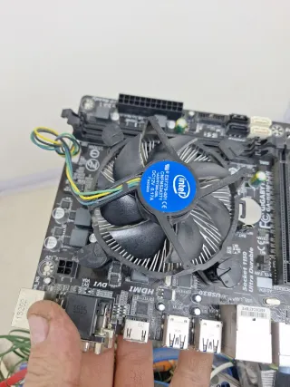 Placa Base Gigabyte Socket 1150