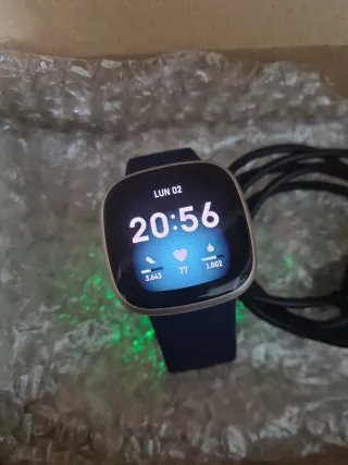 Google Fitbit Versa 3 GPS Dorado