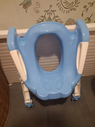 Adaptador para inodoro infantil azul