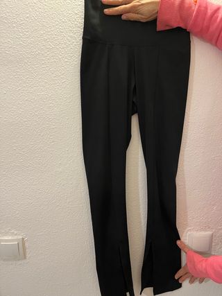 Mallas Adidas Negras con Aberturas