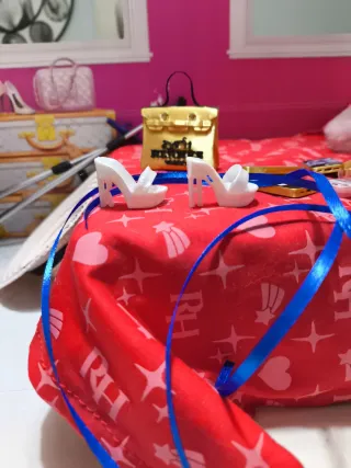 Borsa e scarpe di lusso Rainbow, Barbie, Monster