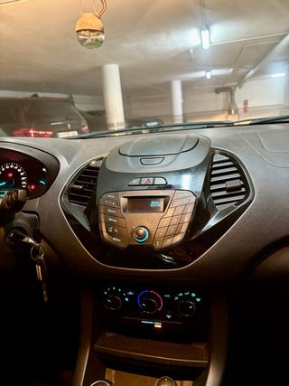 Ford Ka+ 2017 negociable