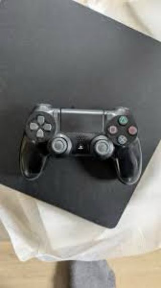 PlayStation 4 (PS4) Negra