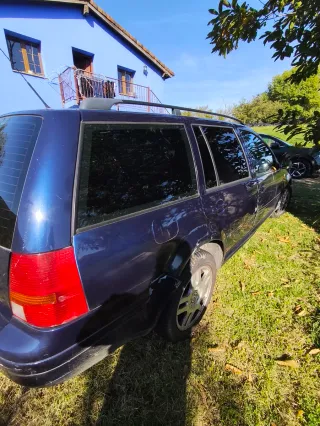 Volkswagen 2002, segunda mano, POCO NEGOCIABLE.