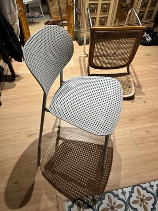 4 Sillas Blancas Metal/Plástico