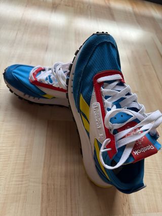 Zapatillas Reebok Clásicas Azul y Rojo