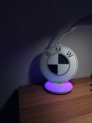 Placa decorativa BMW impresa en 3D