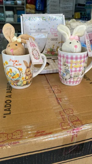 Set 2 Tazze Pasquali con Coniglietto Peluche