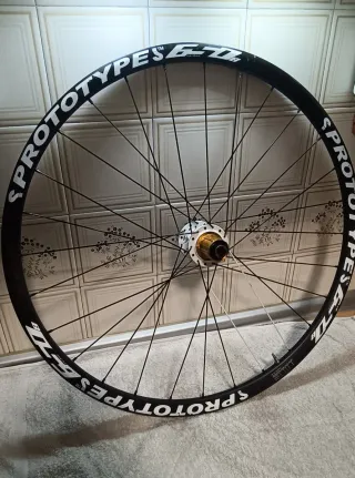 Llantas Carbono PROTOTYPE