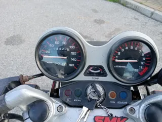 Yamaha TZR Deltabox Negra y Roja