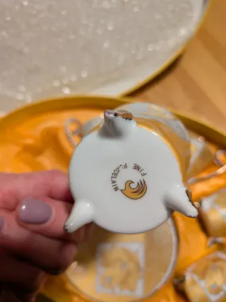 Set Tazzine Porcellana Oro e Bianco