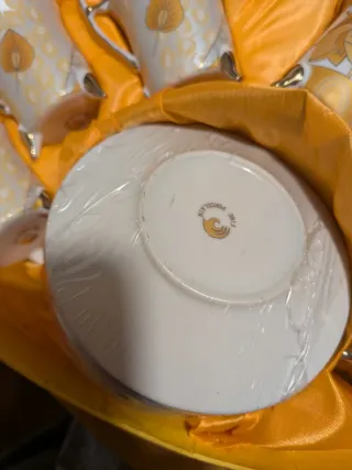 Set Tazzine Porcellana Oro e Bianco