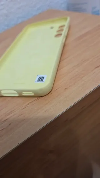 Funda silicona Samsung S22 amarilla