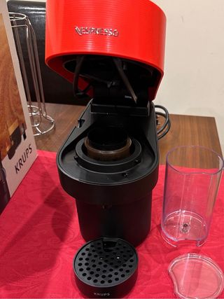 Cafetera Nespresso Vertuo POP Roja