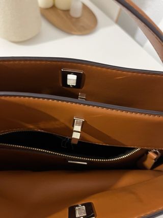 Bolso Guess Beige y Marrón Nuevo sin Etiqueta