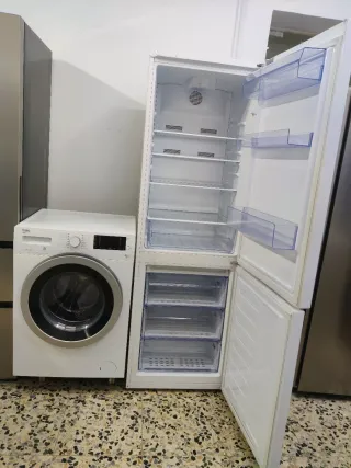 Lavadora y Nevera Beko Pack